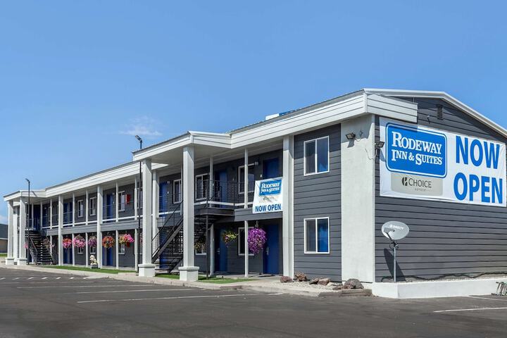 Rodeway Inn & Suites Ontario