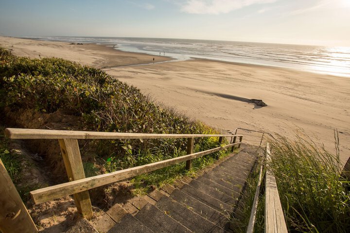 Pelican Shores Inn
