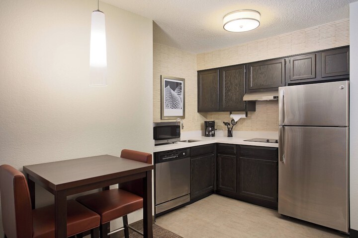 Residence Inn by Marriott Detroit Pontiac Auburn Hills