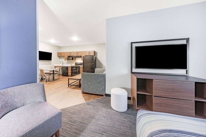 Room 40 of 53