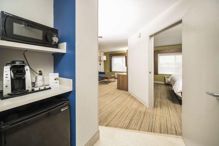 Holiday Inn Express Chicago NW - Vernon Hills by IHG
