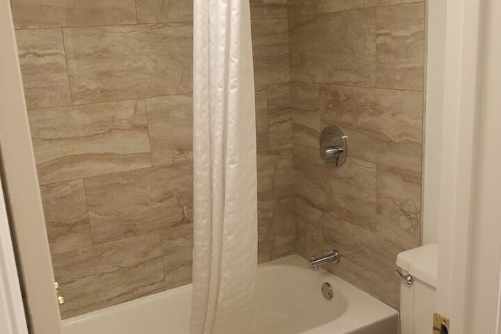 Room 16 of 27