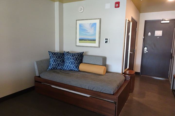 Room 22 of 37