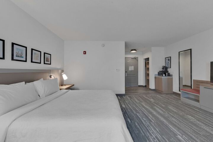 Room 14 of 44