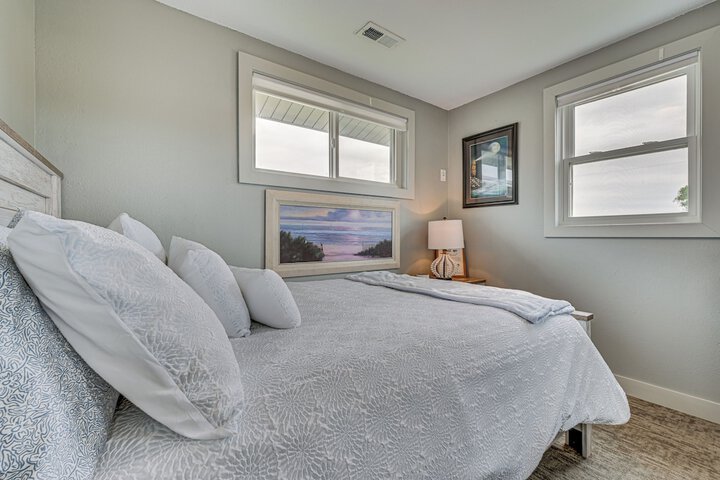 Anglers Cottage on Lake Cornelia: Pets Welcome!