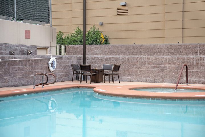Pool 13 of 130