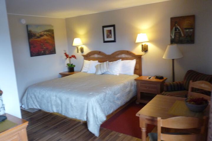Country Villa Motel and Country Camping