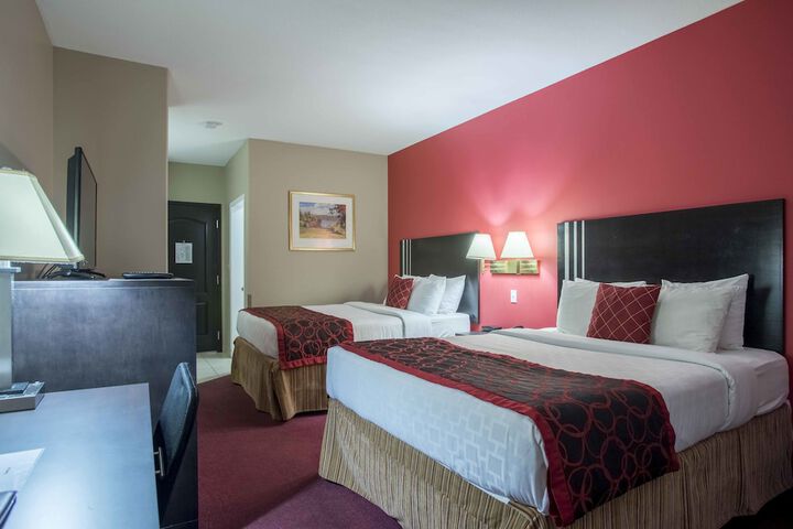 Ramada by Wyndham 100 Mile House