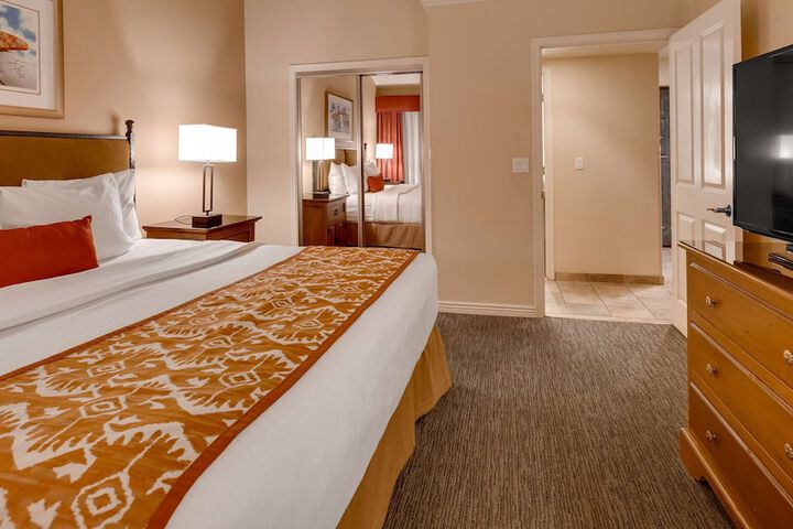 Room 73 of 104