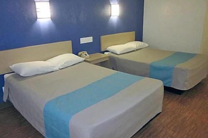 Room 13 of 45
