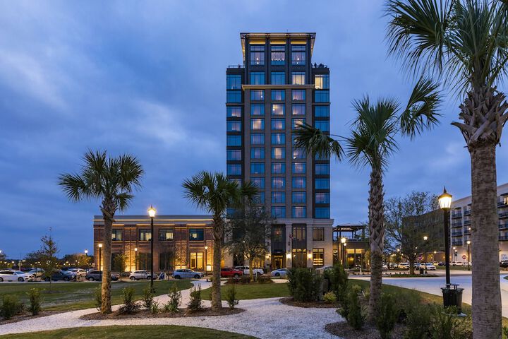 Hotel 4 of 92