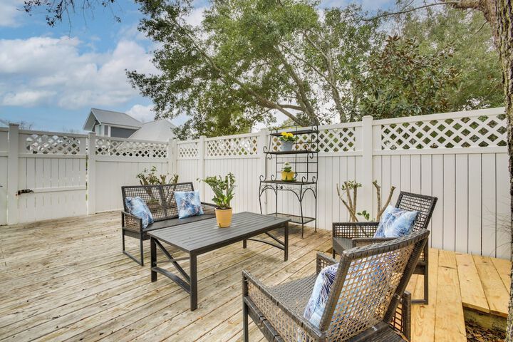 Old Town Bay St. Louis Townhome: Walk to Beach