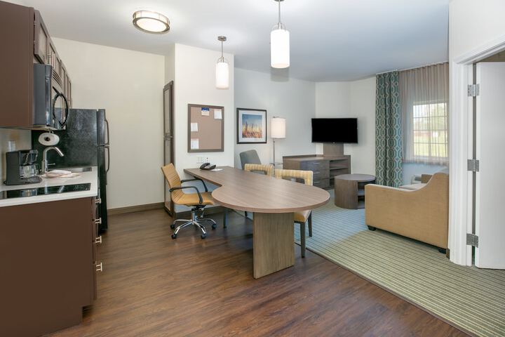 Room 13 of 25