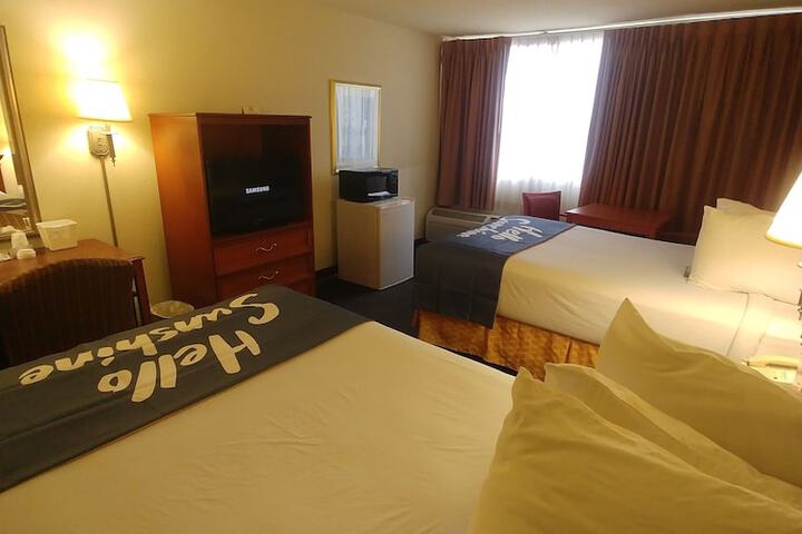 Room 9 of 21