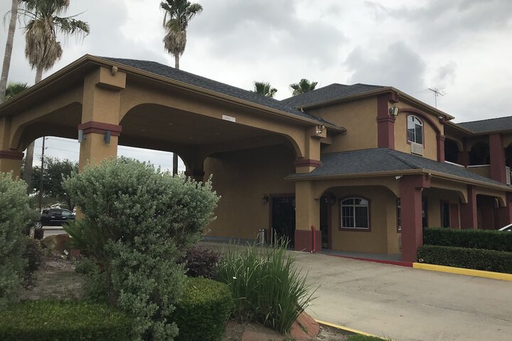 Hotel 3 of 33