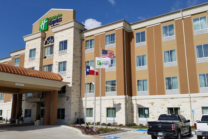 Hotel 2 of 34