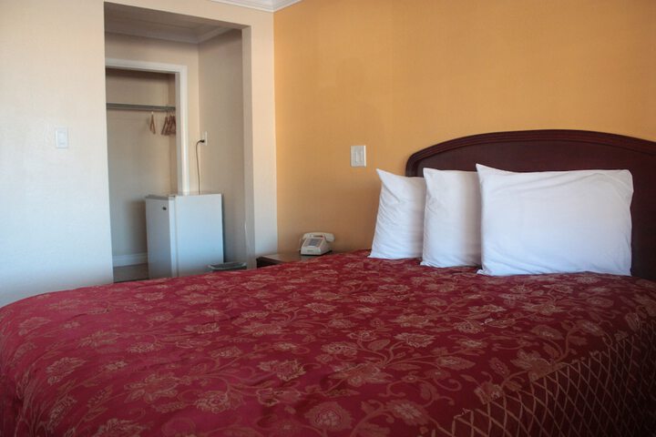 Room 48 of 107