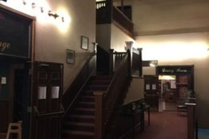 Historic Calumet Inn
