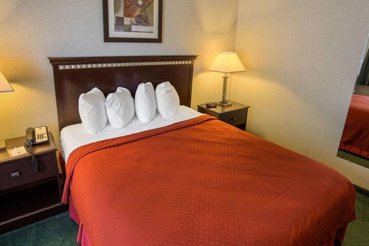 Room 15 of 29