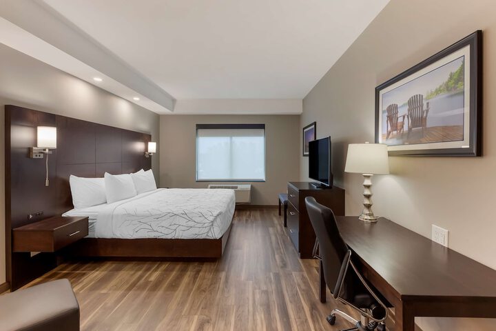 Room 8 of 53