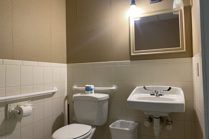 Room 56 of 294