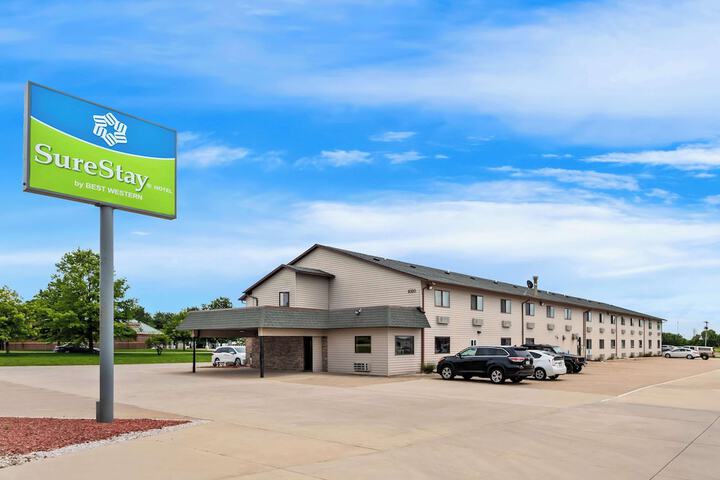 Hotel 2 of 30