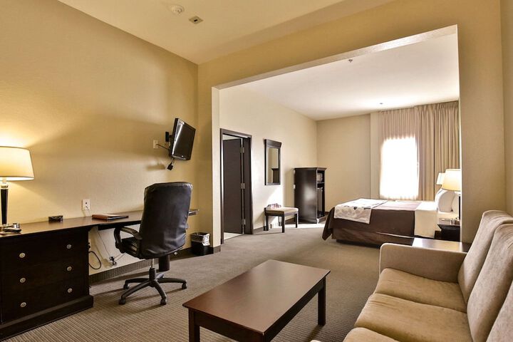 Room 37 of 103