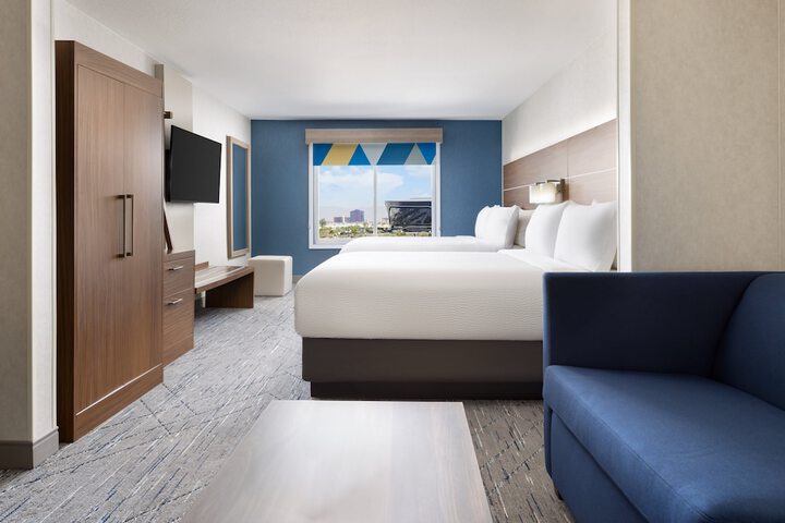 Room 18 of 39