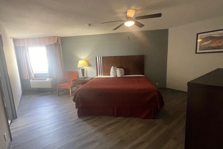 Room 18 of 22