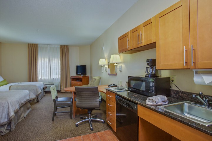 Room 35 of 96