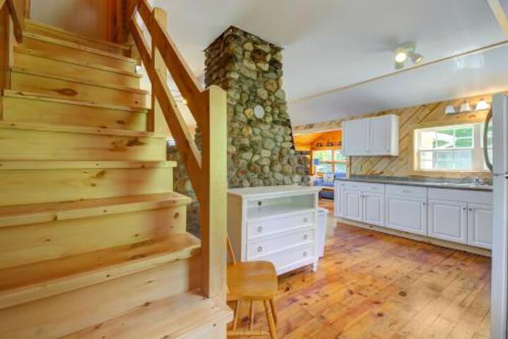 Damariscotta Lakefront Retreat