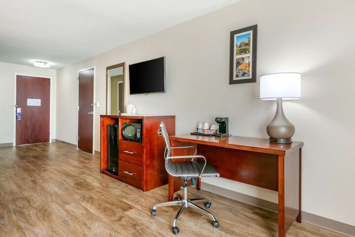 Room 16 of 31