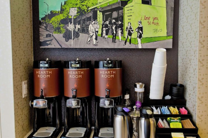 Breakfast/Coffee Service 35 of 43