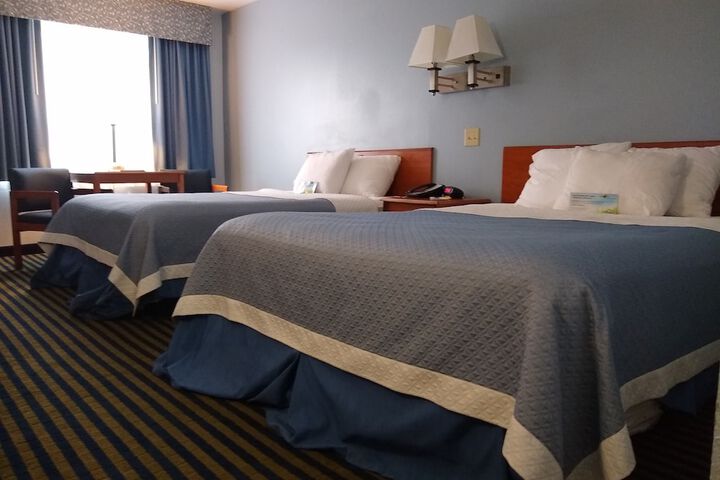 Room 17 of 27