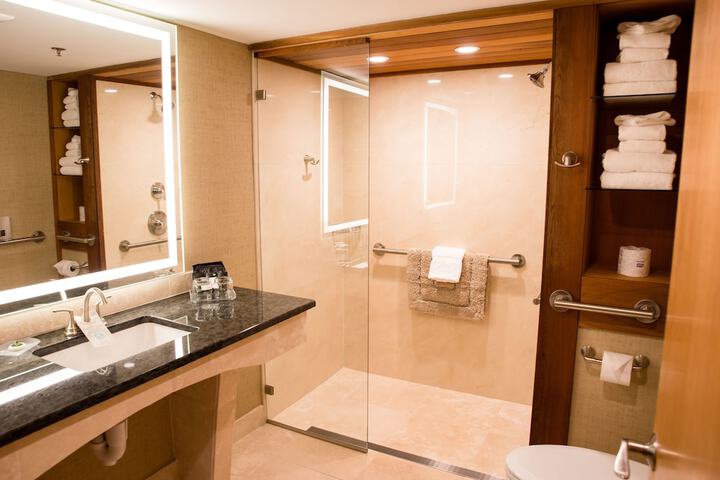 Golden Arrow Lakeside Resort