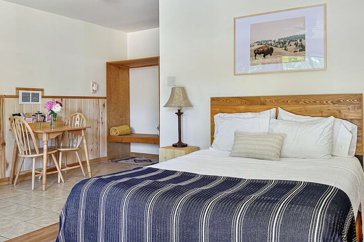 Rocky Mountain Inn