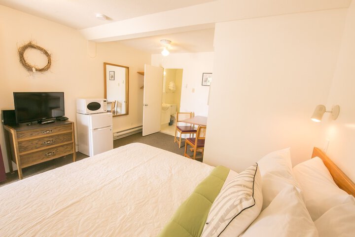 Room 37 of 53