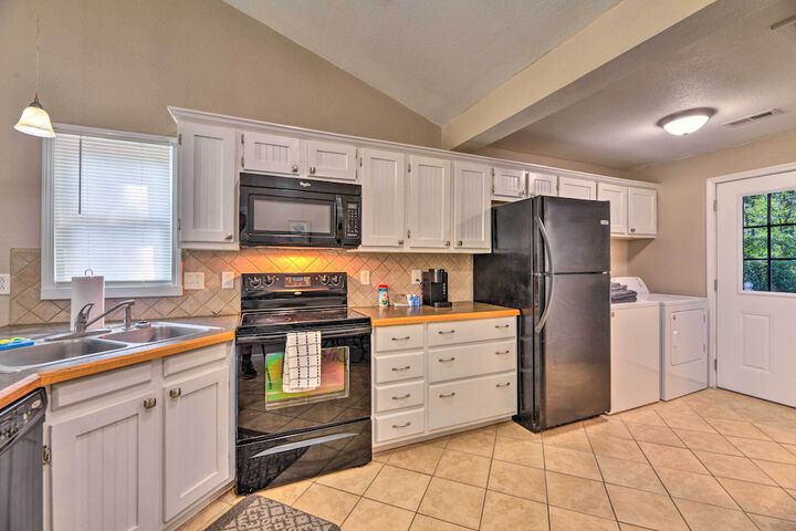 Cozy Pantego Cottage 5 Miles to Belhaven!