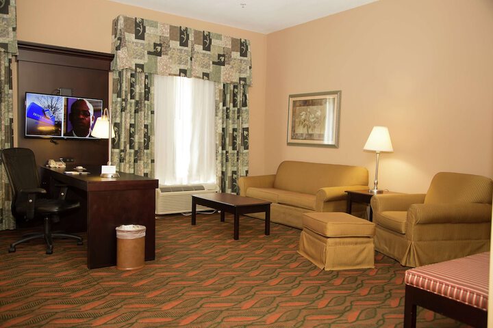 Room 37 of 64