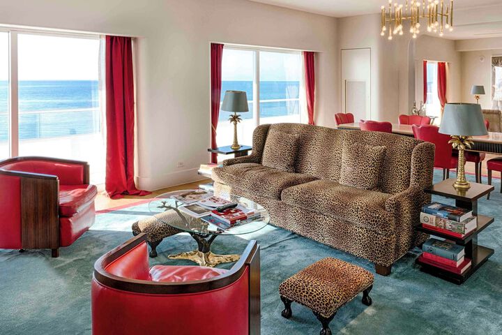 Room 93 of 188