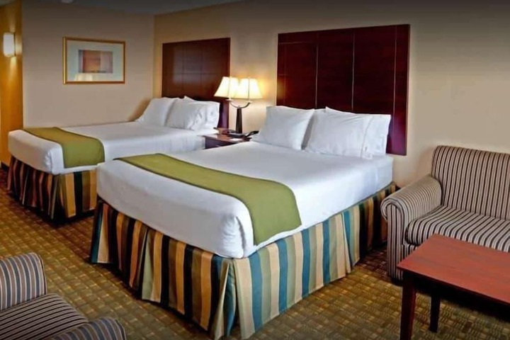 Days Hotel by Wyndham North Bergen / NYC Area