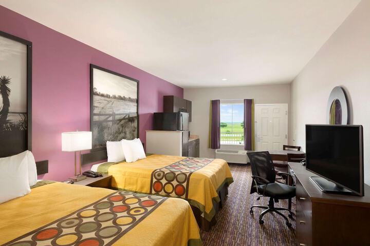 Room 15 of 26