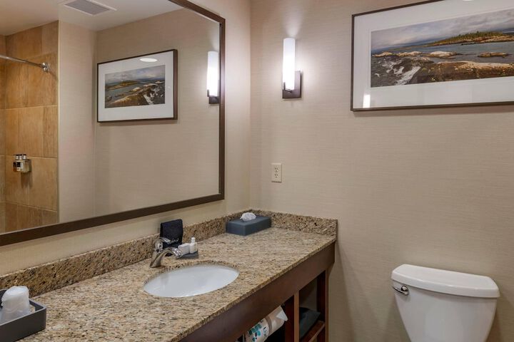 Lift Bridge Lodge an Ascend Collection Hotel
