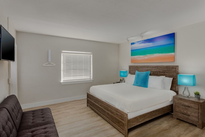 Room 42 of 55
