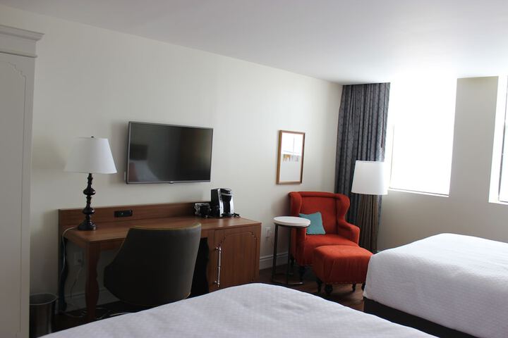 Room 54 of 91