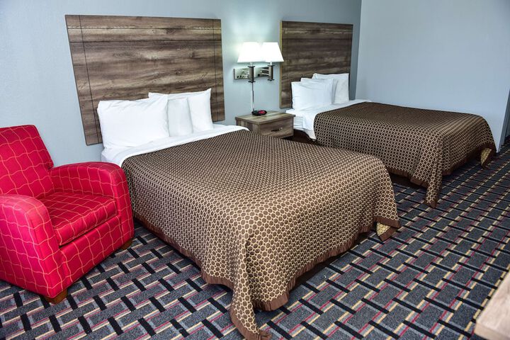Room 16 of 28