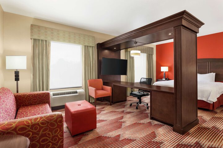 Room 10 of 42