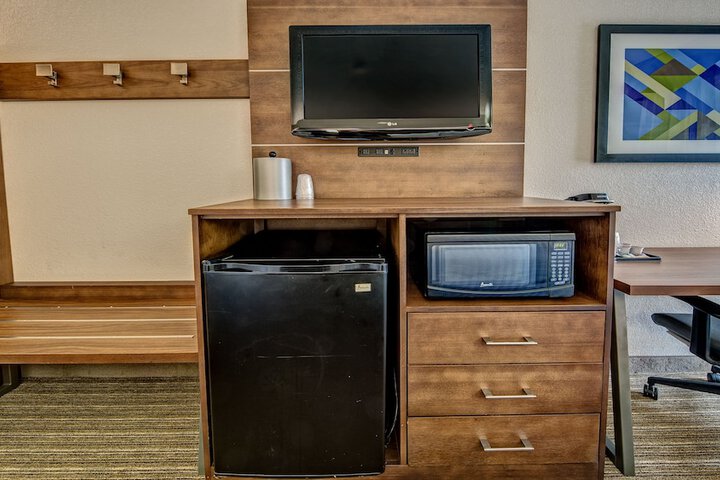 Room 13 of 47