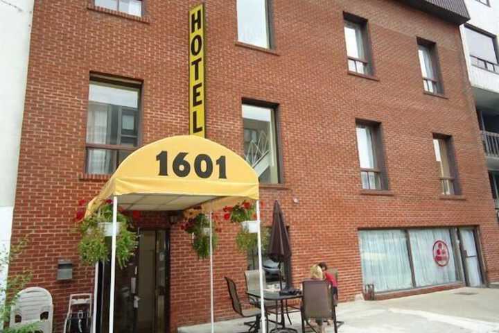 Hotel 4 of 39