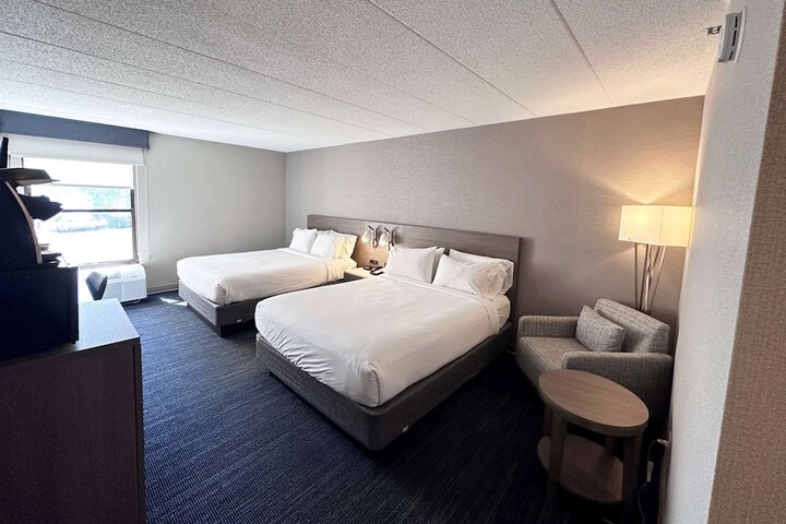 Room 6 of 21